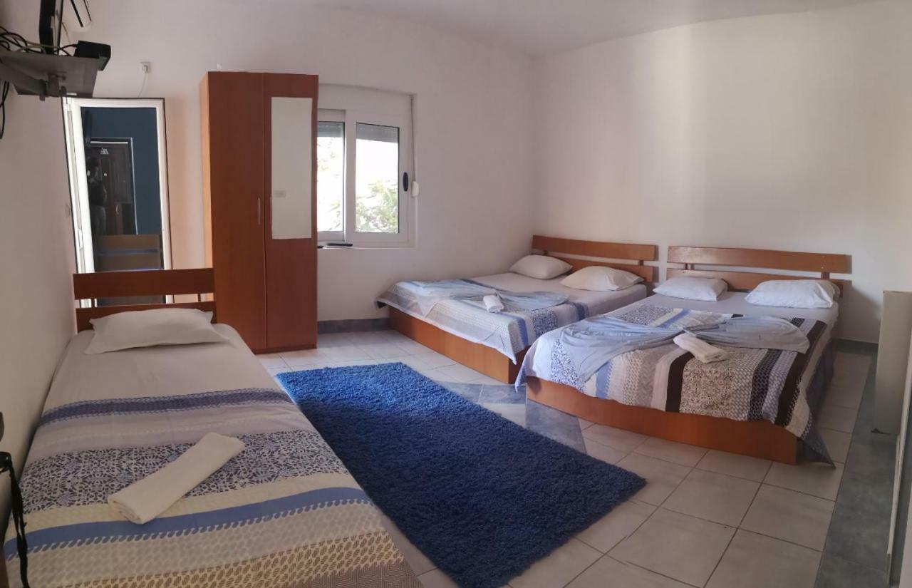 Daris * Ulcinj